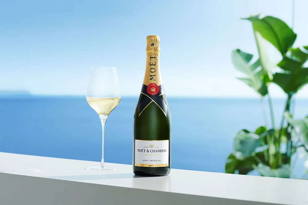 3年目の開催決定!ライトアップされた日本庭園でMOËT & CHANDONを味わう一夜限りのシャンパンナイト「浴衣でモエ・エ・シャンドン2026」8月23日(日)開催!
